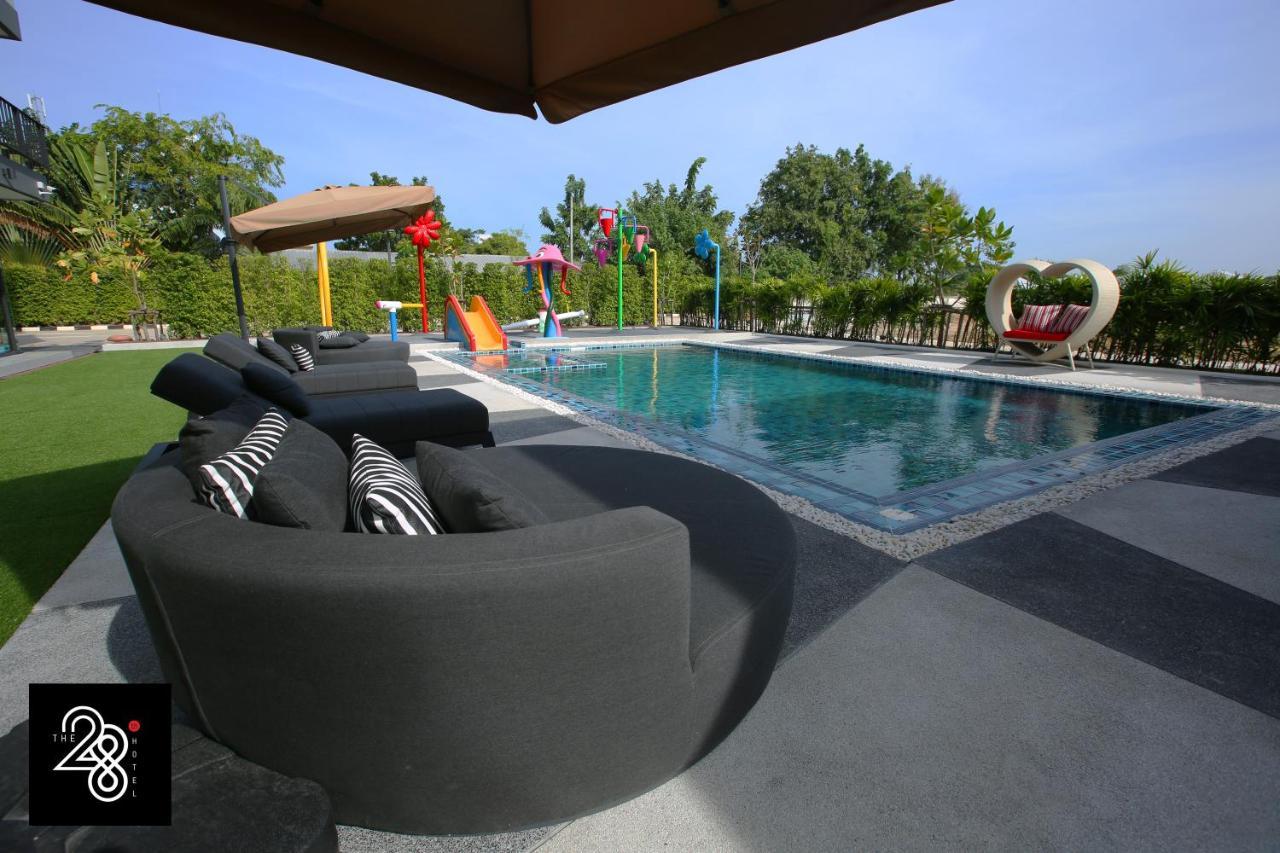 The 28Th Hotel Kanchanaburi Zewnętrze zdjęcie