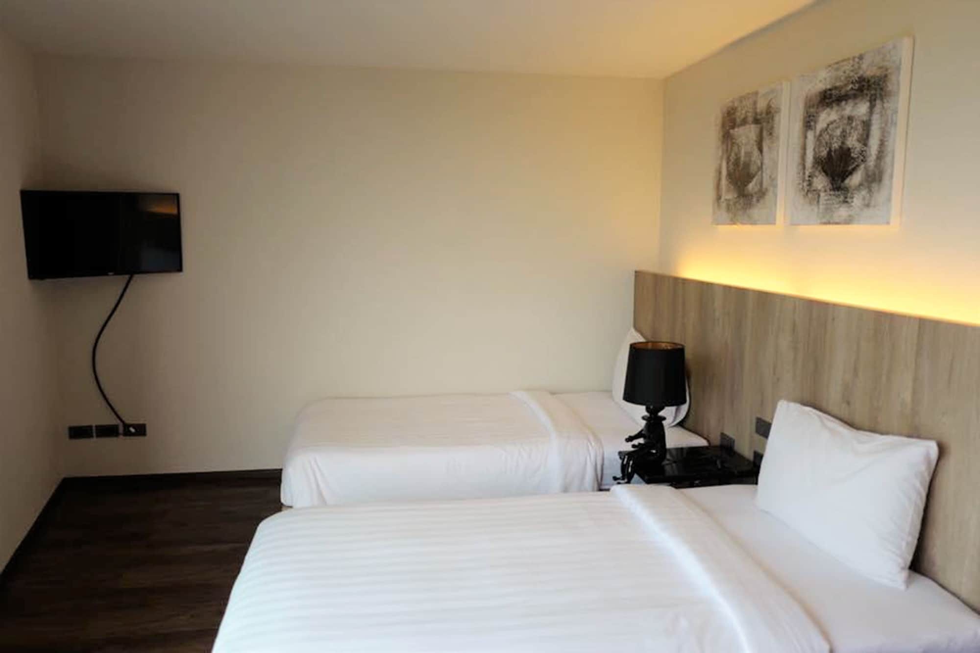 The 28Th Hotel Kanchanaburi Zewnętrze zdjęcie